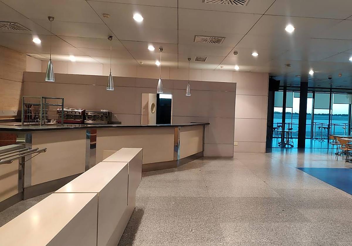 Valladolid Sale a licitación la cafetería del aeropuerto tras tres